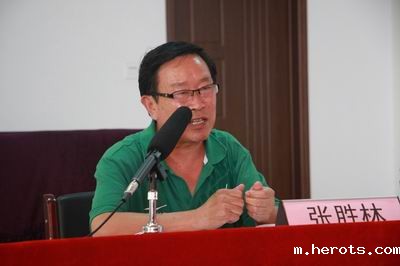 邢台学院老班主任张胜林老师为我院辅导员做报告